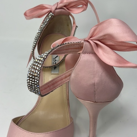 BRAND NEW* Nina Pink Bow tie Heels - Picture 2 of 6